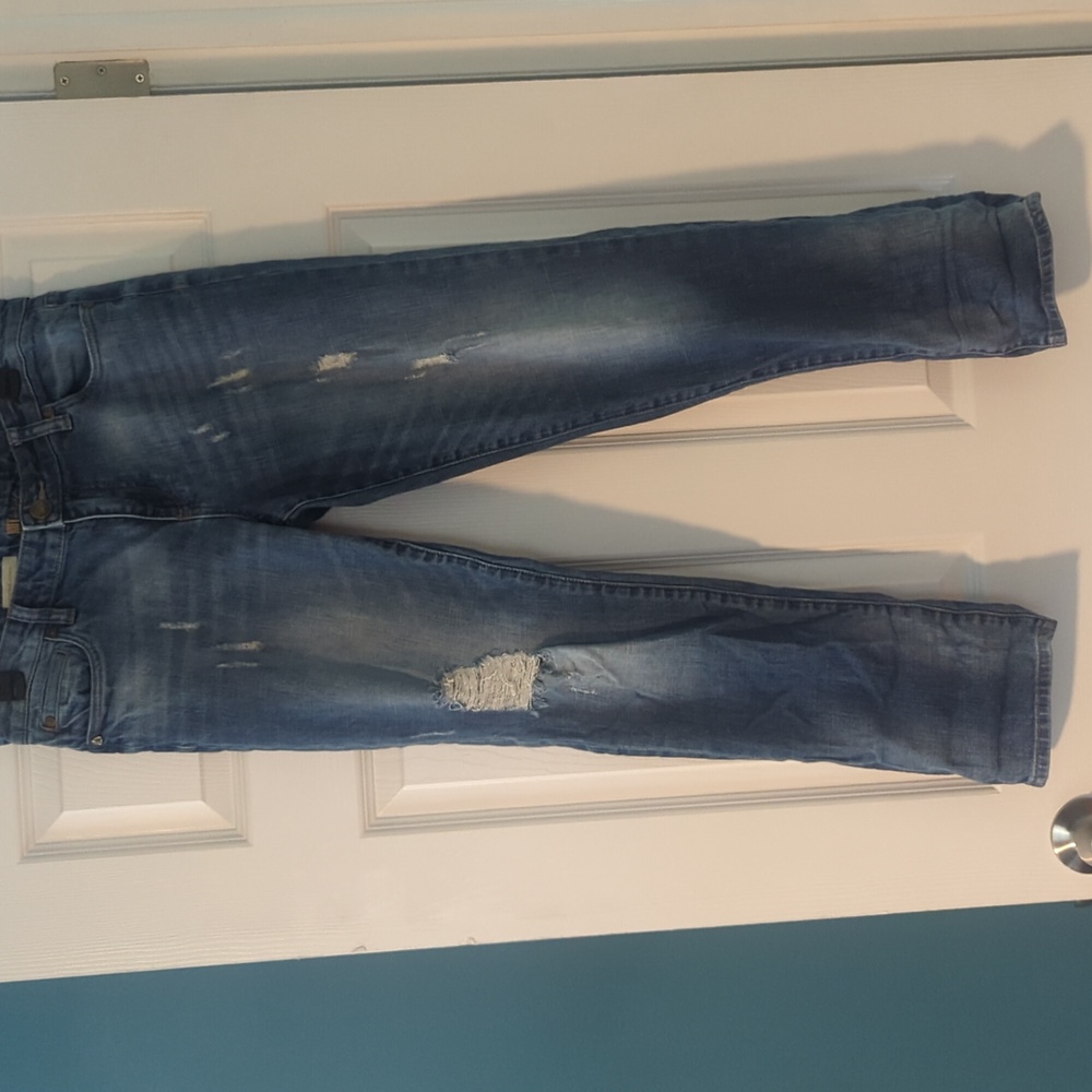 Kut from the Kloth Catherine Boyfriend 10 distressed